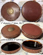 Opulent 18k Gold Medallion and Pique Stars Decorated 18th Century Vernis Martin Snuff Box
