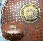 Opulent 18k Gold Medallion and Pique Stars Decorated 18th Century Vernis Martin Snuff Box