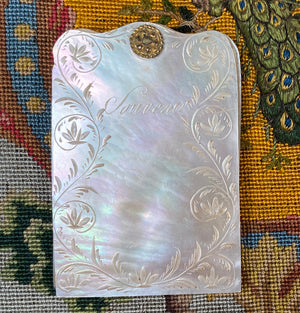 Antique French Mother of Pearl Palais Royal Carnet du Bal, Aide d'Memoire, c.1820s Gold Mount