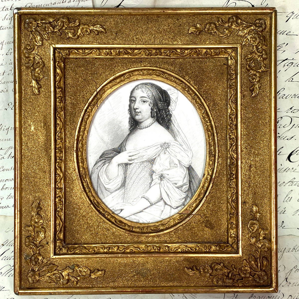 PAIR Antique French Gilded Wood Picture Frames with Intaglio Prints of 17-18th c. Royals