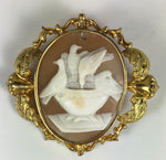 Beautiful Victorian Antique Cameo in 12k Gold Brooch Mount, Subject: Doves of Pliny