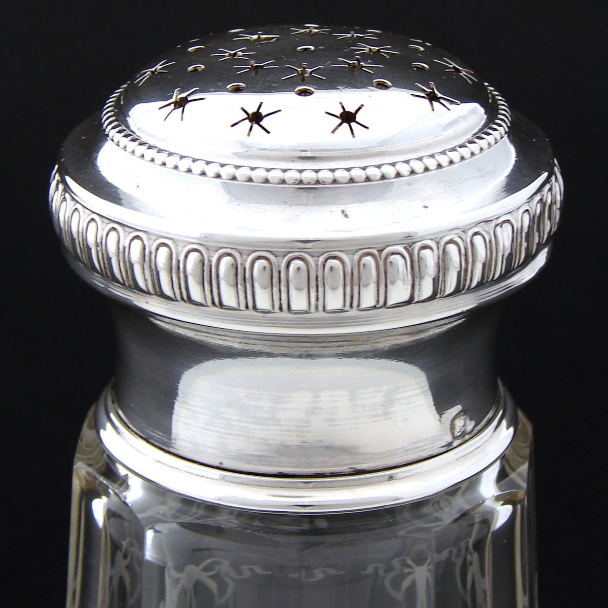 Elegant Antique French Sterling Silver & Intaglio Etched Glass 5.5” Sugar Shaker, Sifter