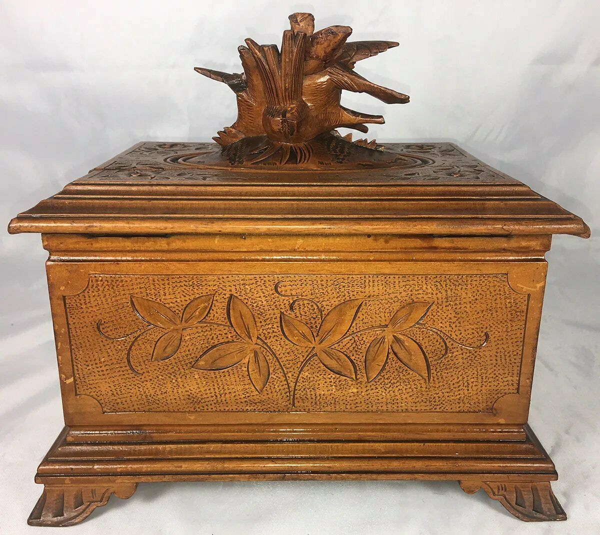 Antique Black Forest Carved 9.25" Cigar Chest, Box, Caddy, Lovebirds & Nest