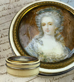 Elegant 18th to 19th Century French Portrait Miniature Snuff Box, Patch or Powder Box in Ivory