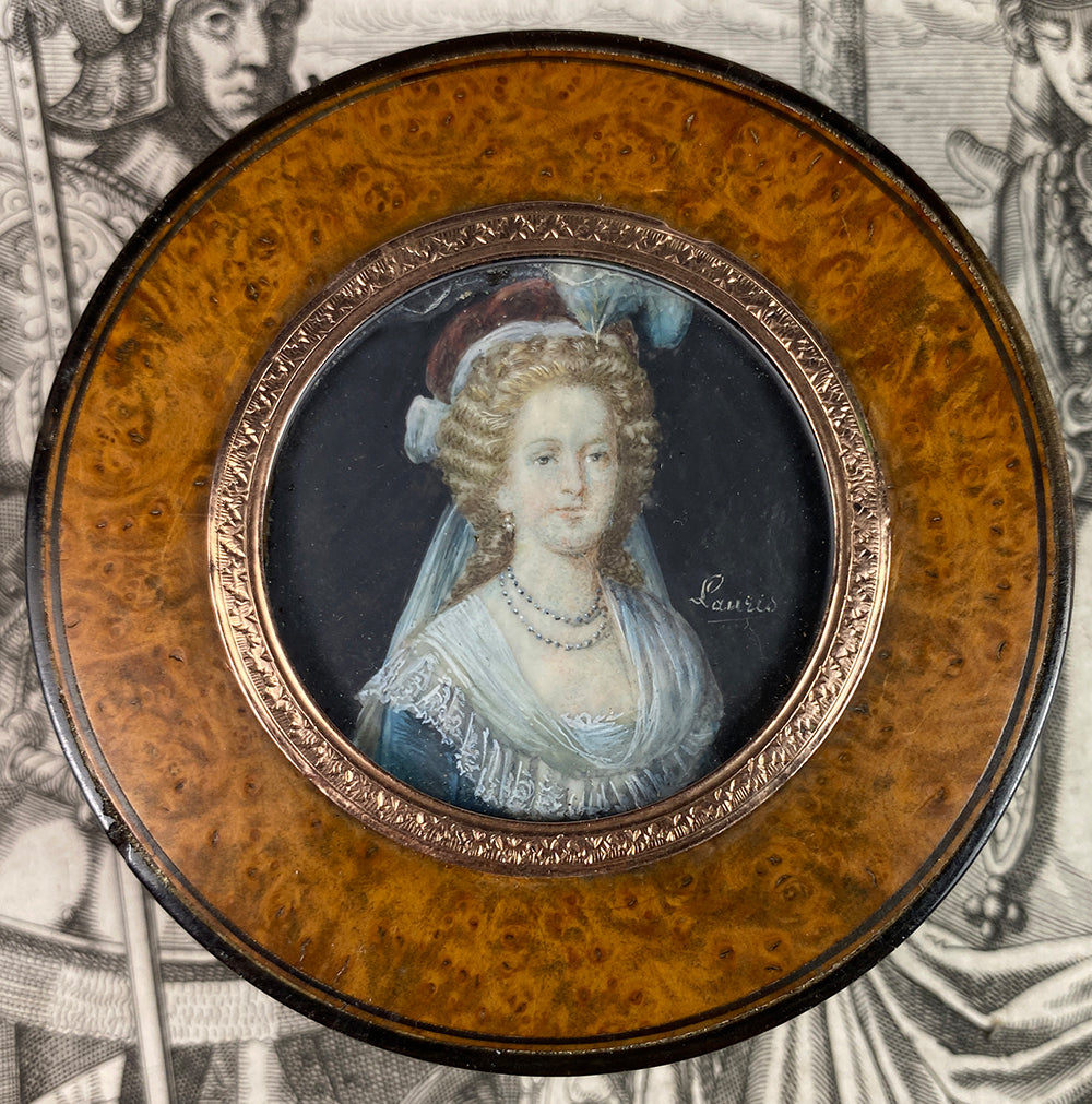 Antique 18th Century French Portrait Miniature Snuff or Patch Box, 18k Gold Mat and Medallion