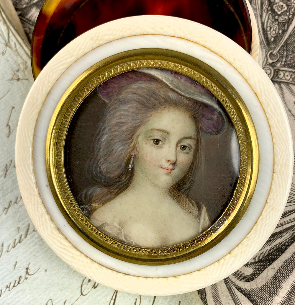 Superb Antique French Portrait Miniature Snuff or Patch Box, 18th Century Ivory