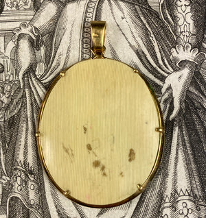 Elegant 18k Gold Pendant RARE Portrait Miniature Incroyables et Merveilleuses c.1795-99 Fashion