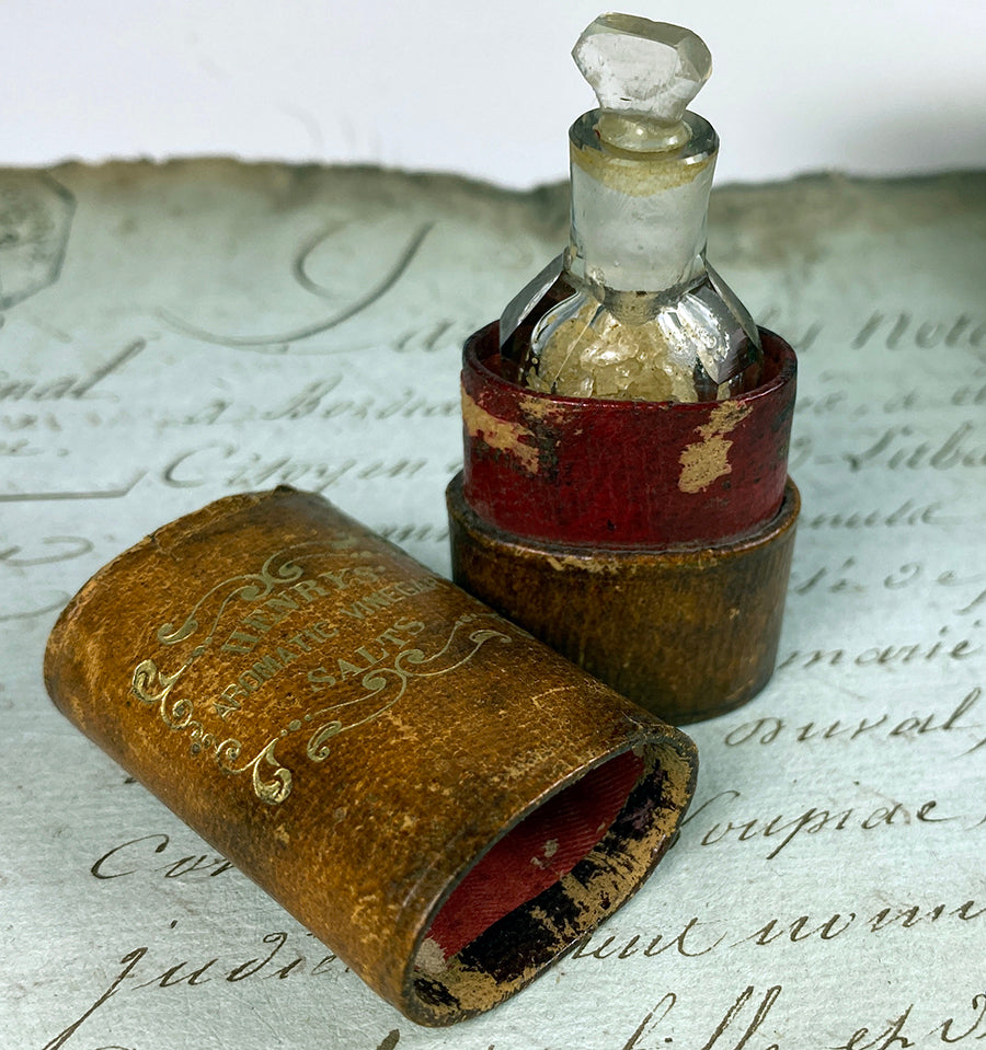 Antique French Scent or Salts Flask and Original Leather Etui, "Henry's" Vinaigrette Perfume