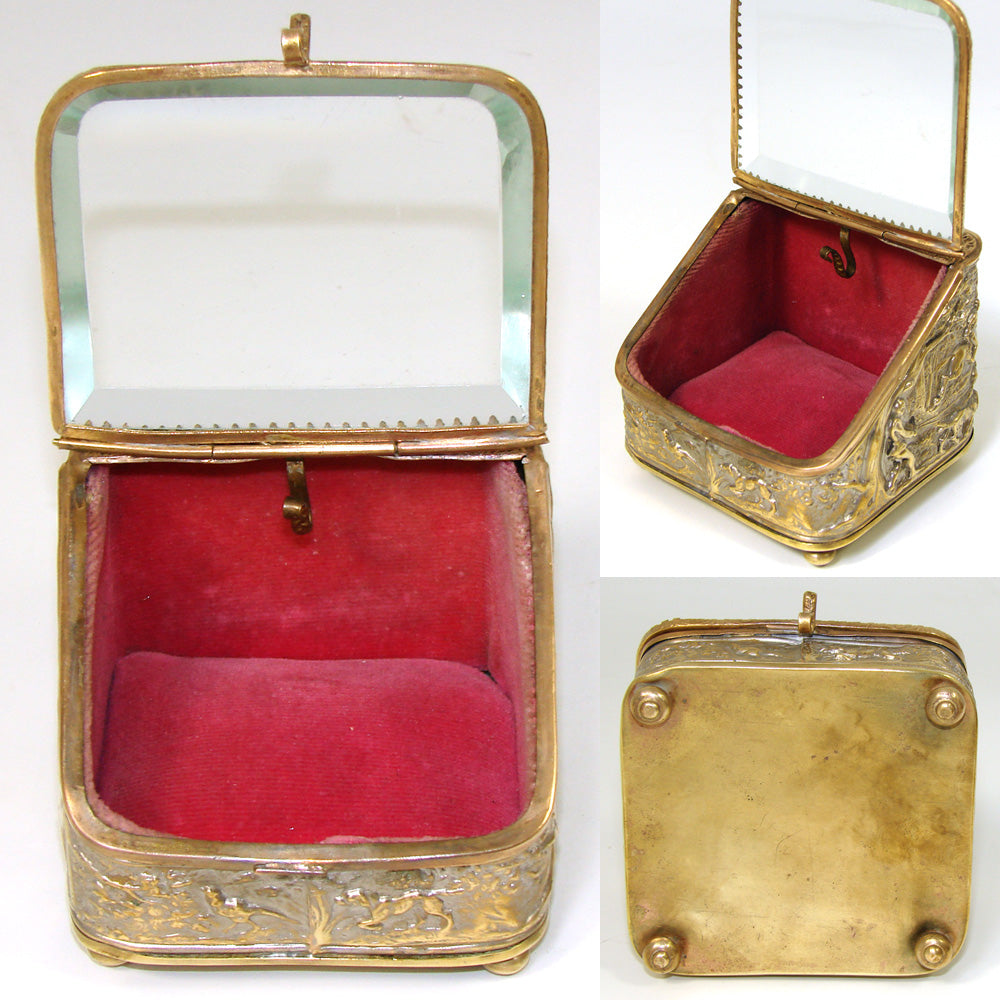 Lovely Antique French Napoleon III Pocket Watch Display Box, Casket, Figural Hunt Theme