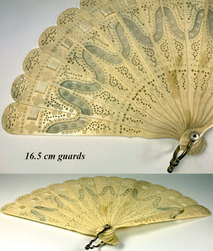 Antique 19th c. Carved Bone Brisé Hand Fan, 16.5 cm Guards, Mother of Pearl Button